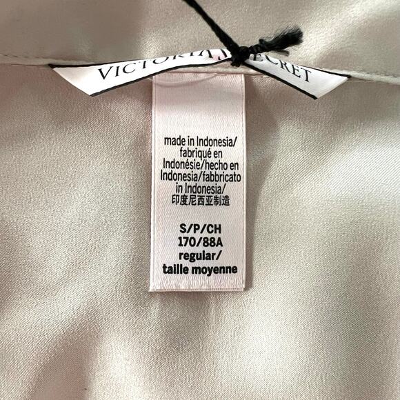 Victoria’s Secret women’s pastel pink satin pajama set - Picture 12 of 16